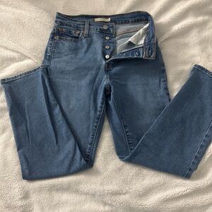Levi's High Rise Wedgie Straight Jeans